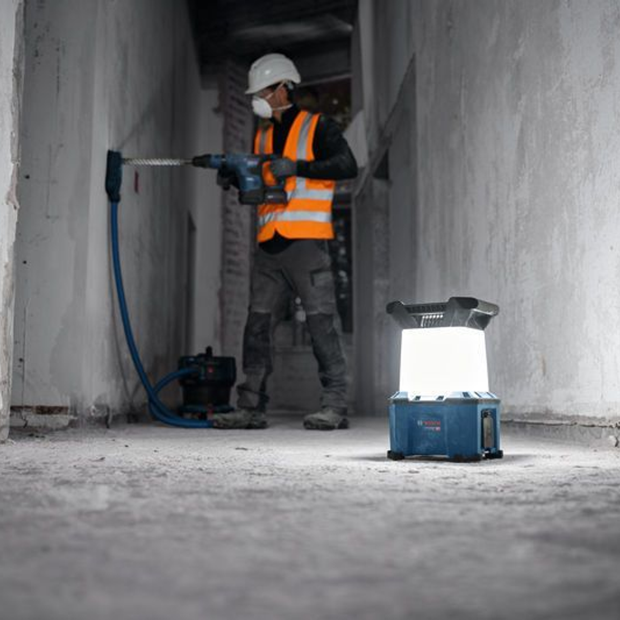 Lampada da cantiere Bosch GLA 18VH-7500 18V