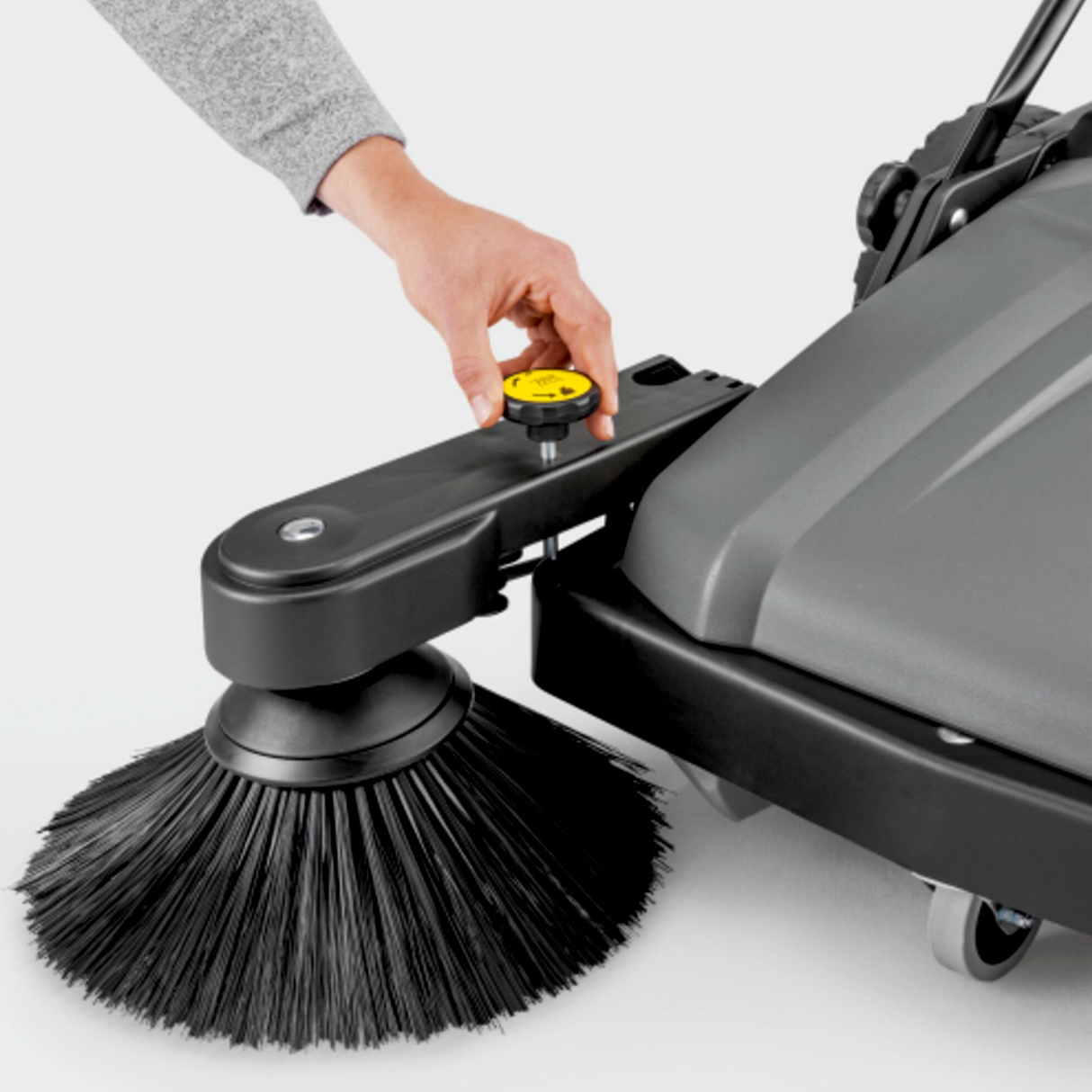 1.517-111.0 - Sweeper Kärcher KM 70/15 C Classic - Image 4