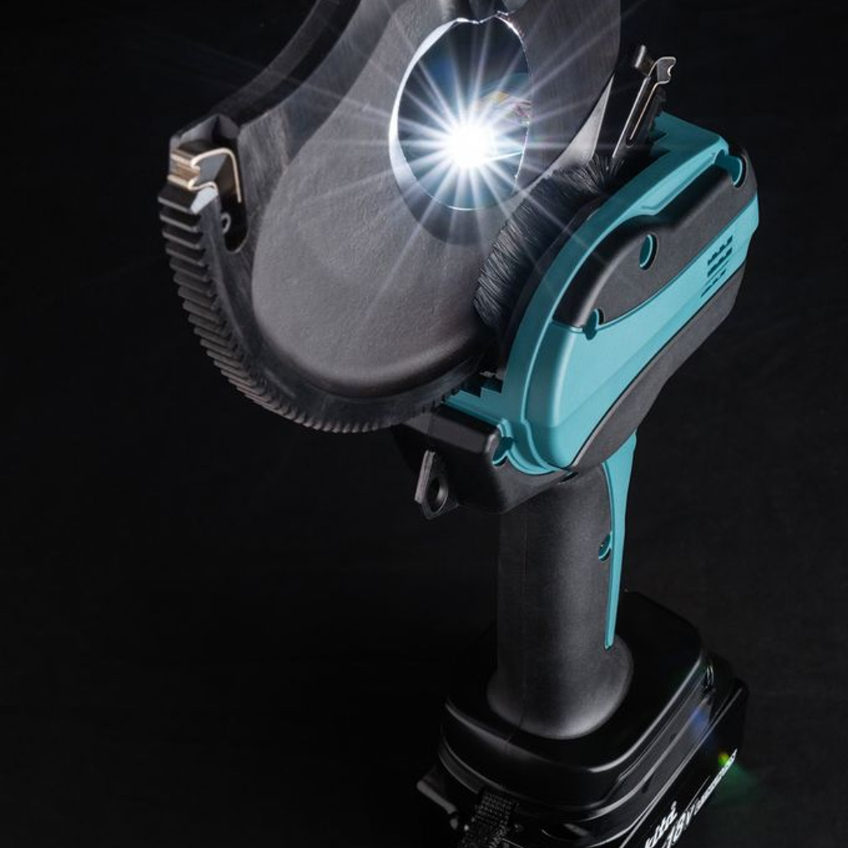 Tranciacavi Makita DTC102ZK 18V