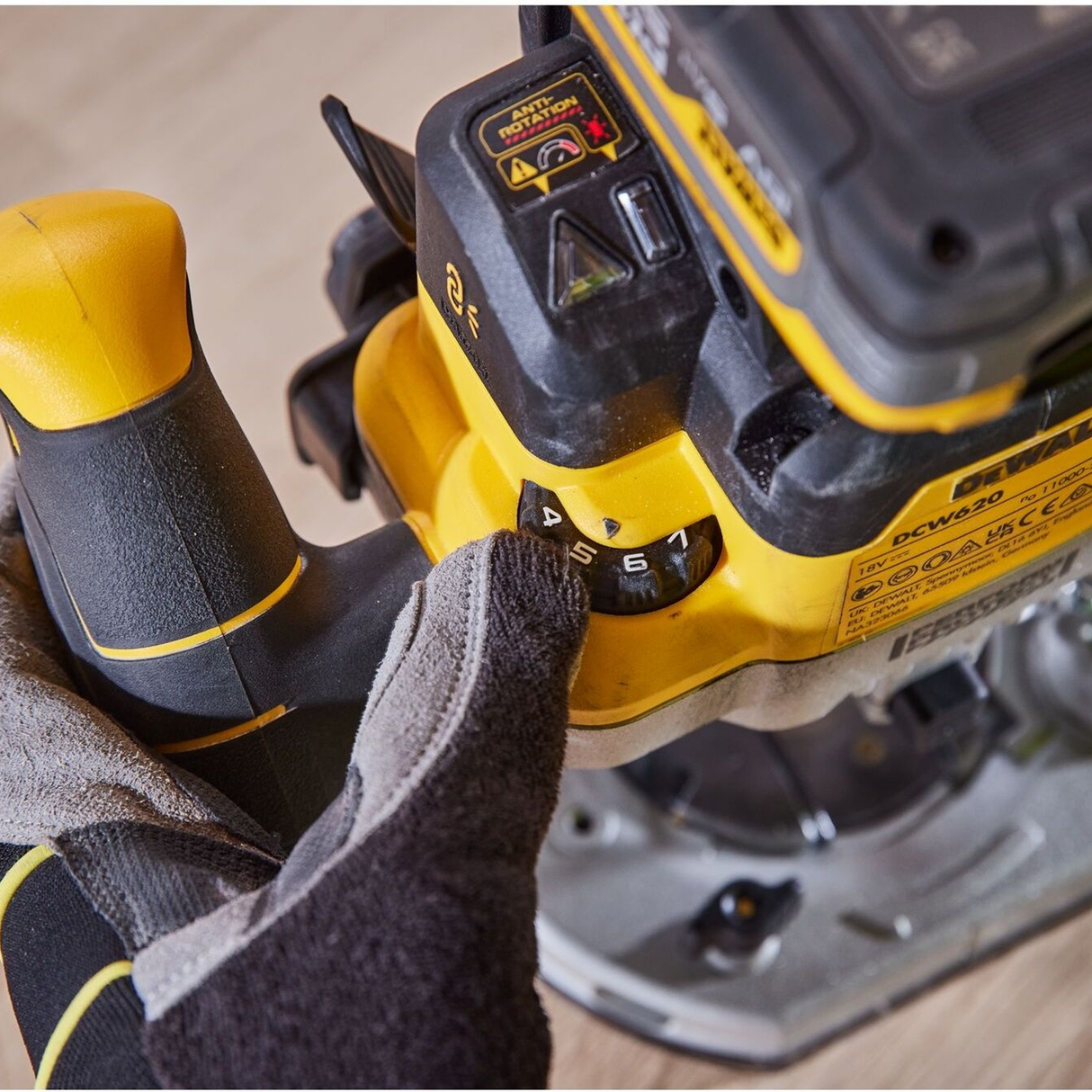DCW620NT-XJ - Electric milling machine Dewalt DCW620NT-XJ 18V - Image 20